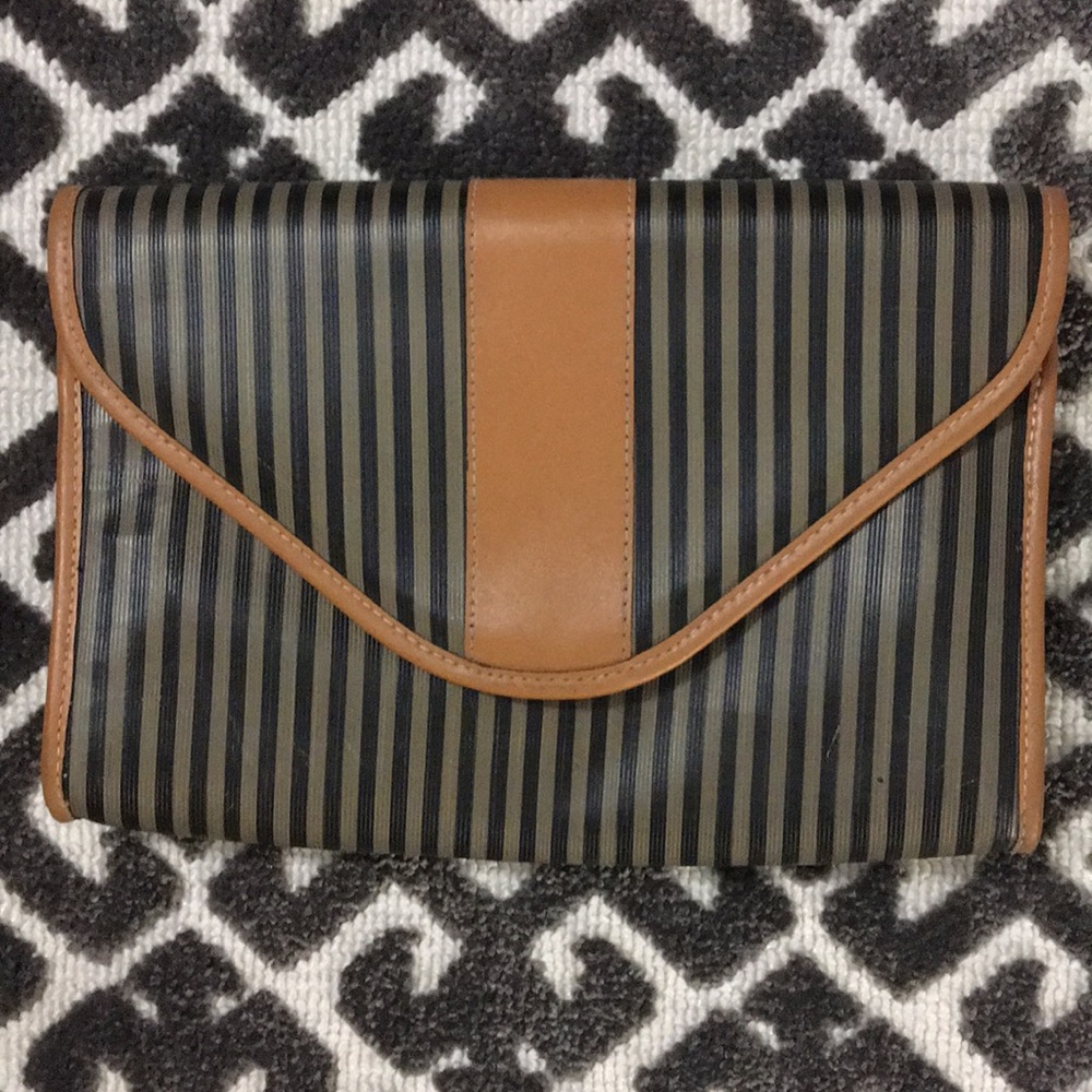 Vintage clutch purse.